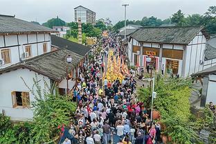 意媒：卢卡库的年度最佳教练投票前三没有小因扎吉，这是在报复他